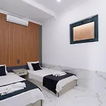 Kalkan'da Deniz Manzarali Lueks Tatil Villasi فيلة كاس