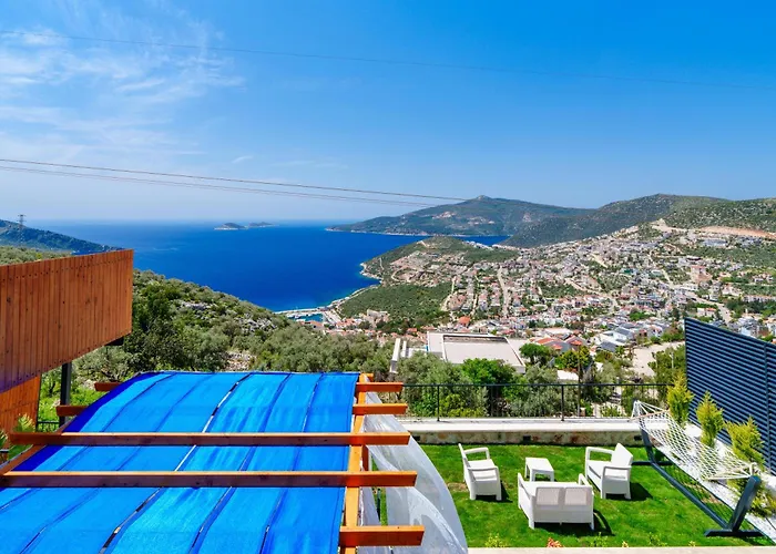 Kalkan'da Deniz Manzarali Lueks Tatil Villasi Villa Kas