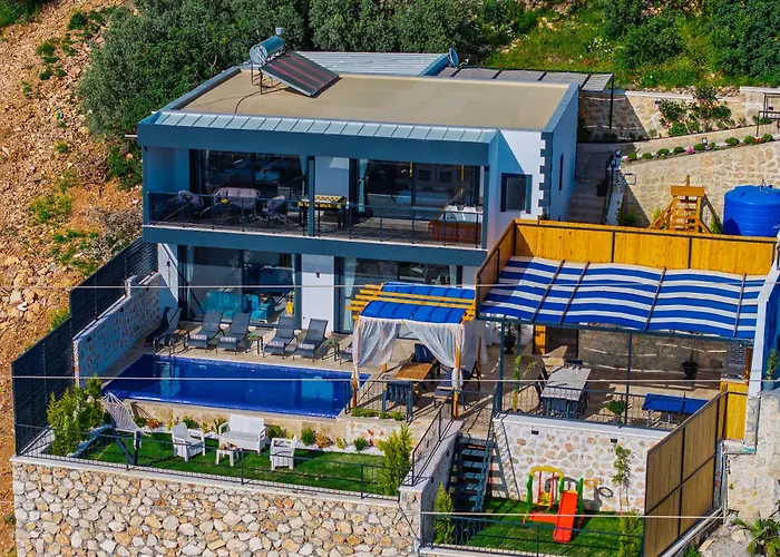 Kalkan'da Deniz Manzarali Lueks Tatil Villasi Kas