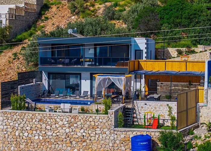 Kalkan'da Deniz Manzarali Lueks Tatil Villasi Villa Kas